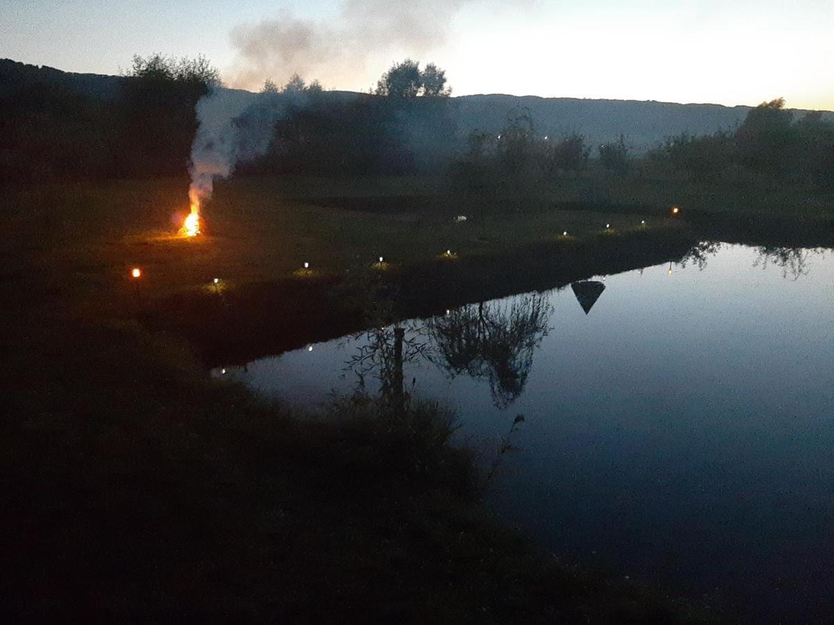 Kacso Apartma Ocna de Sus Buitenkant foto